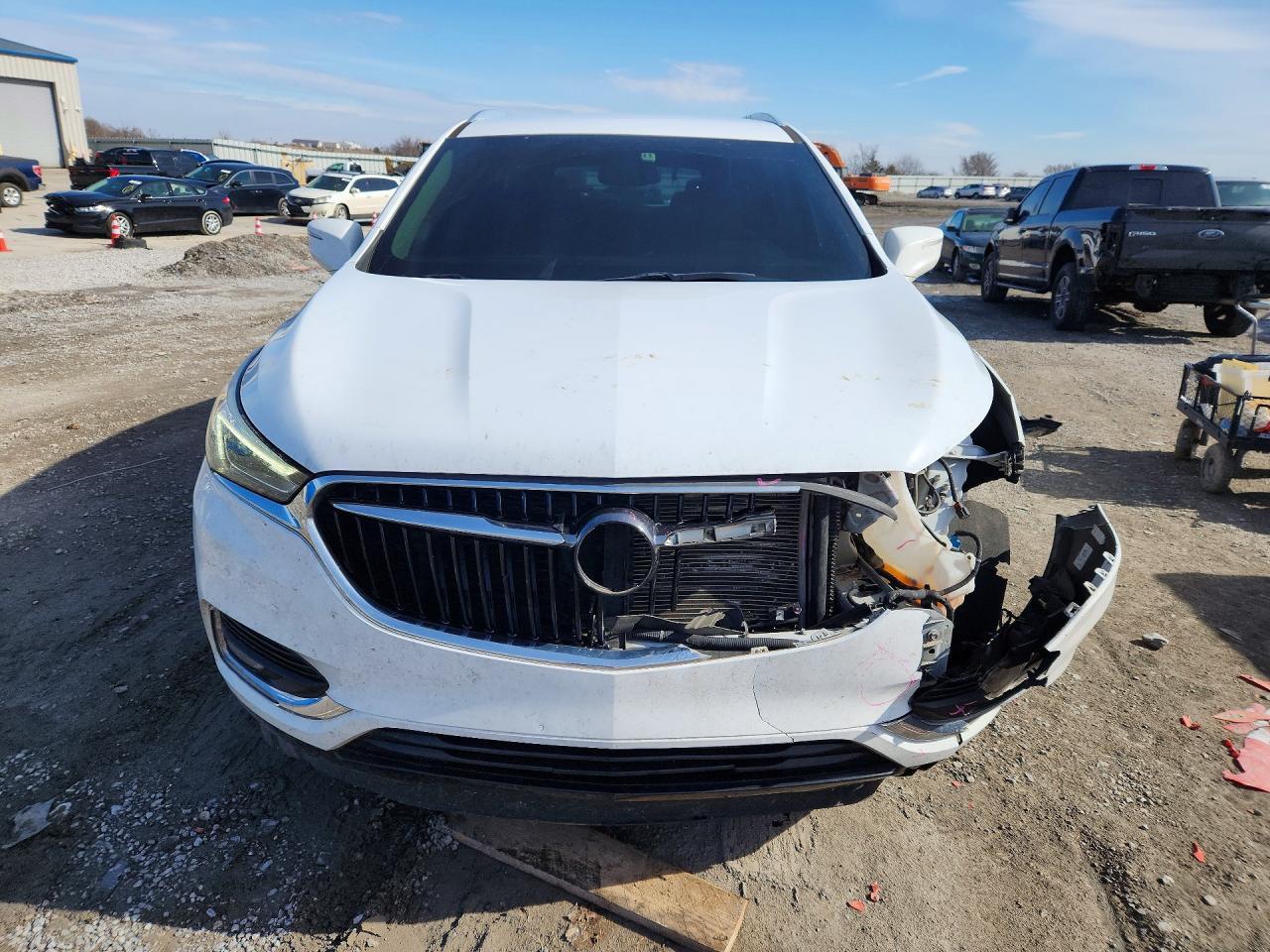 2018 Buick Enclave Essence - Image 5