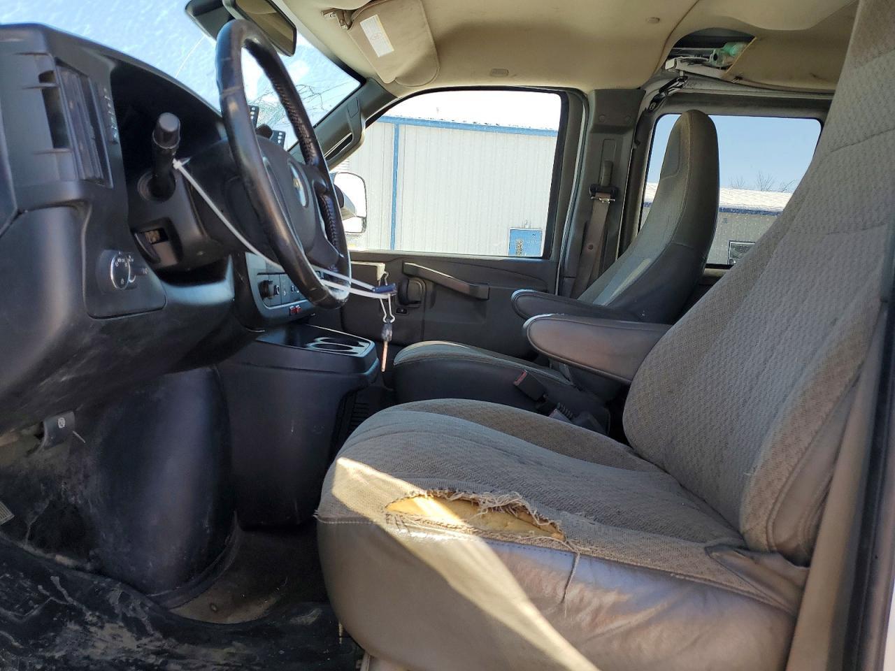 2020 Chevrolet Express G3500 Lt - Image 7