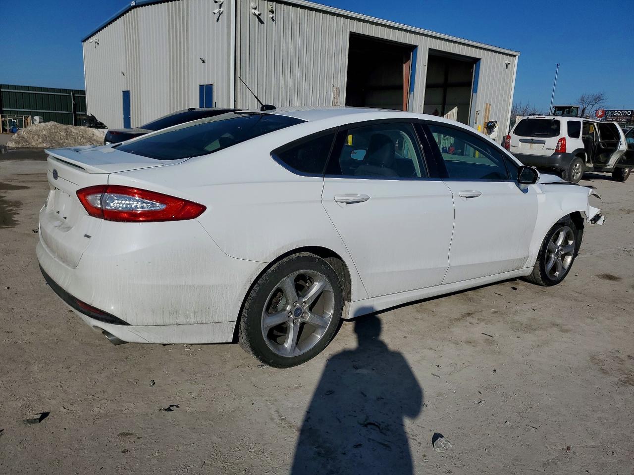 2015 Ford Fusion Se - Фото 3