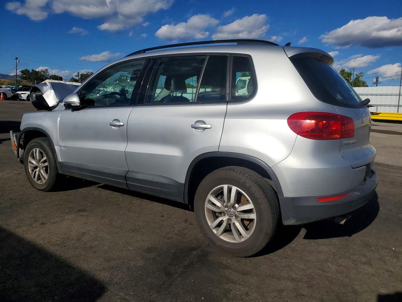 2017 Volkswagen Tiguan S - Image 2