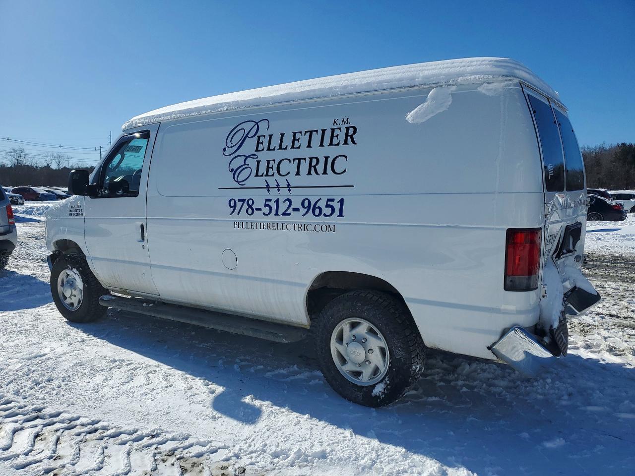 2014 Ford Econoline E250 Van - Фото 2