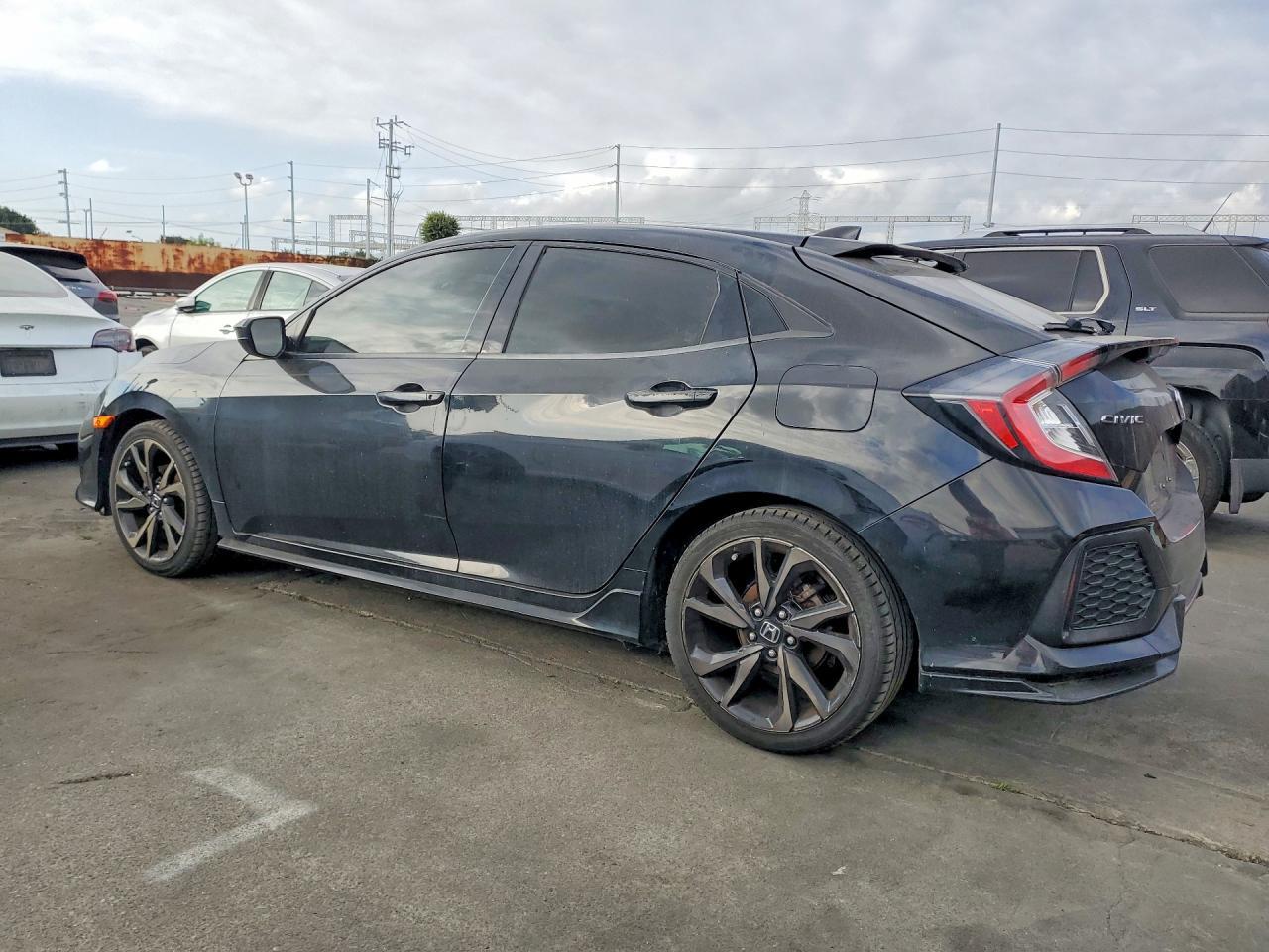 2018 Honda Civic Sport - Фото 2