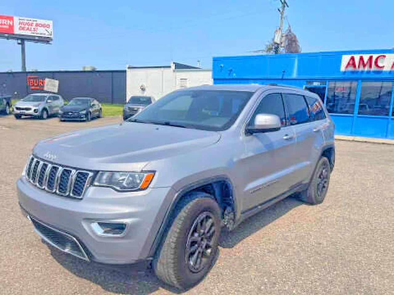 2020 Jeep Grand Cherokee Laredo - Фото 2
