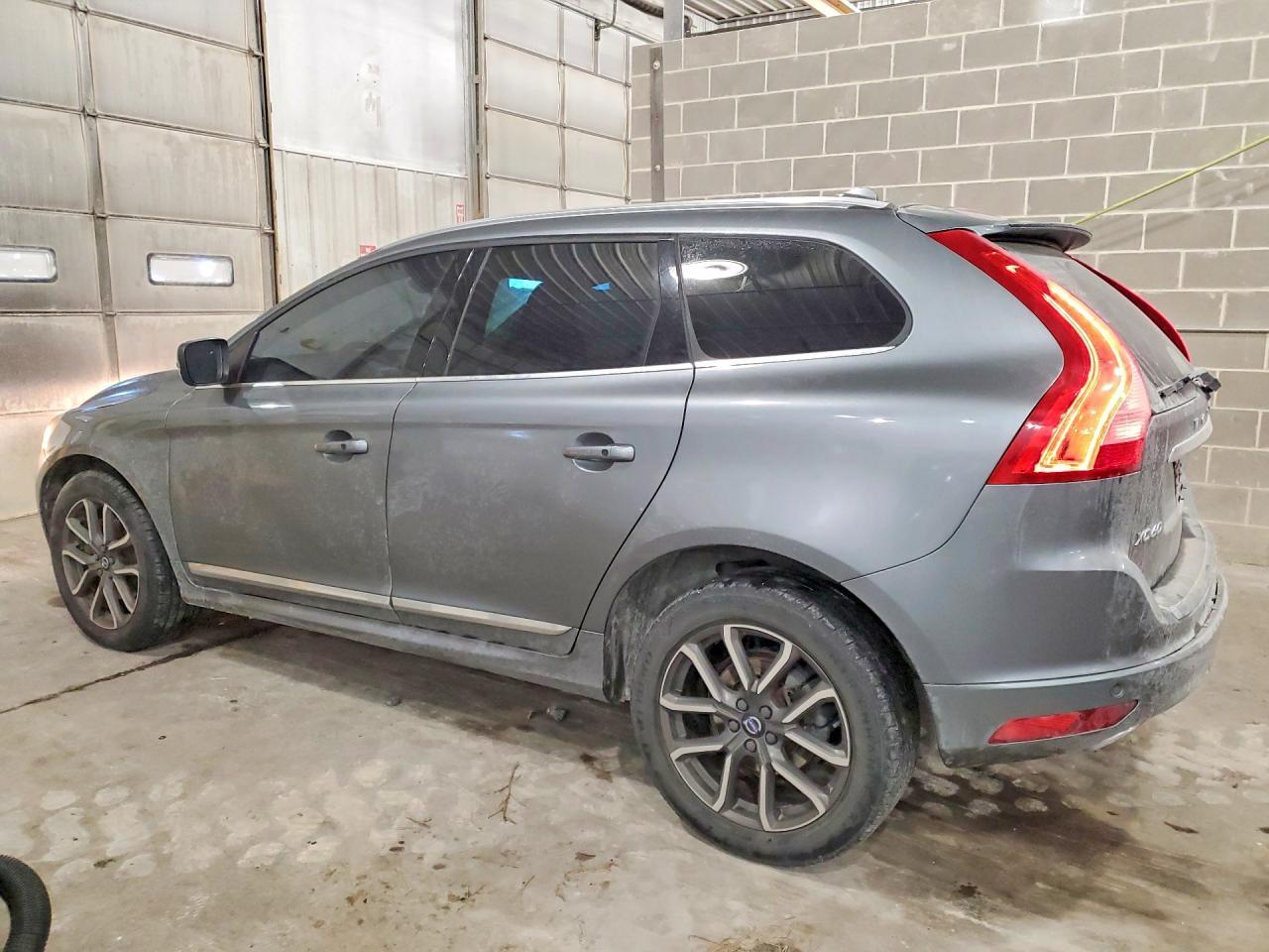 2016 Volvo Xc60 T6 Premier - Image 2