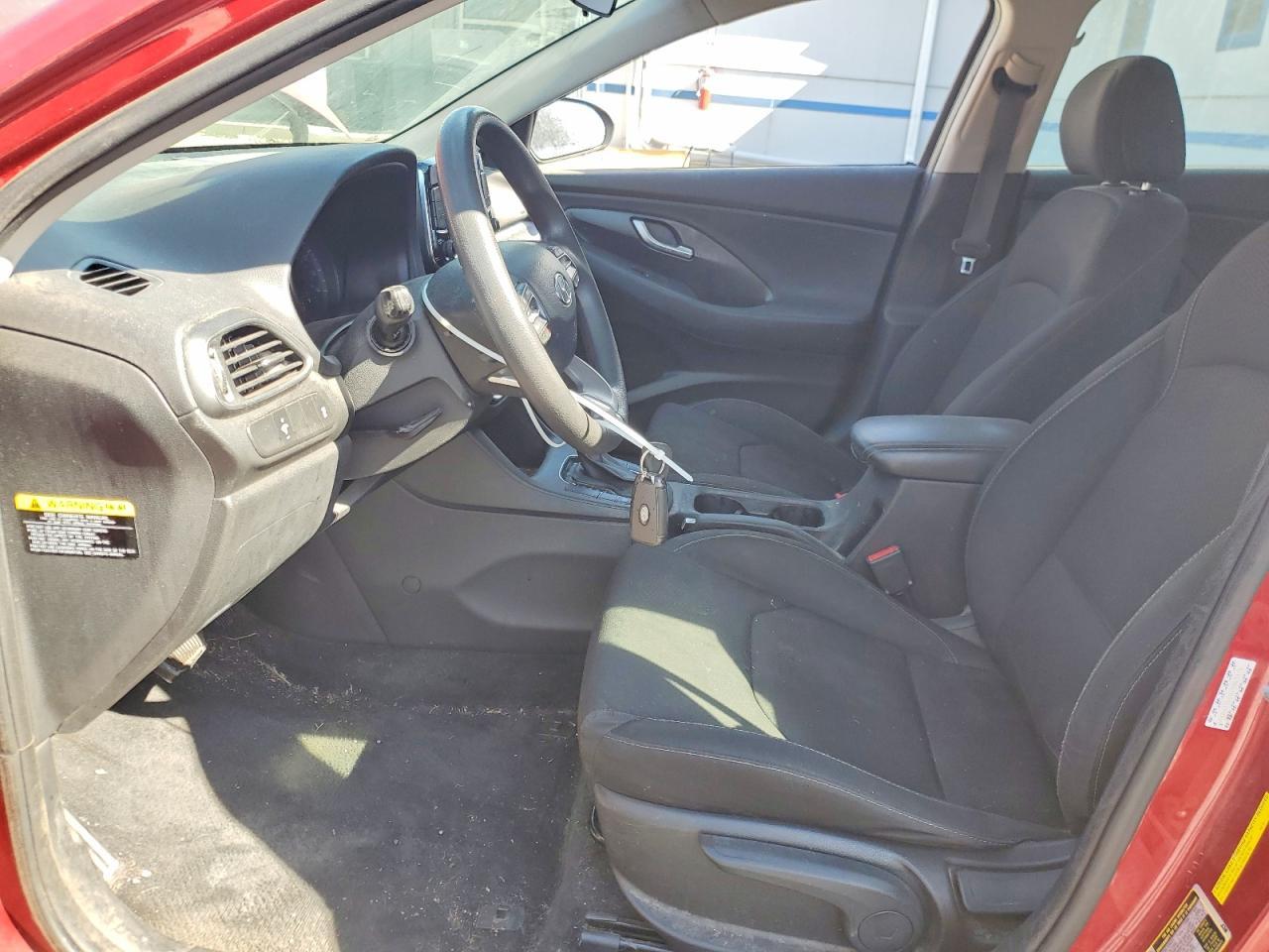 2018 Hyundai Elantra Gt Base - Image 7
