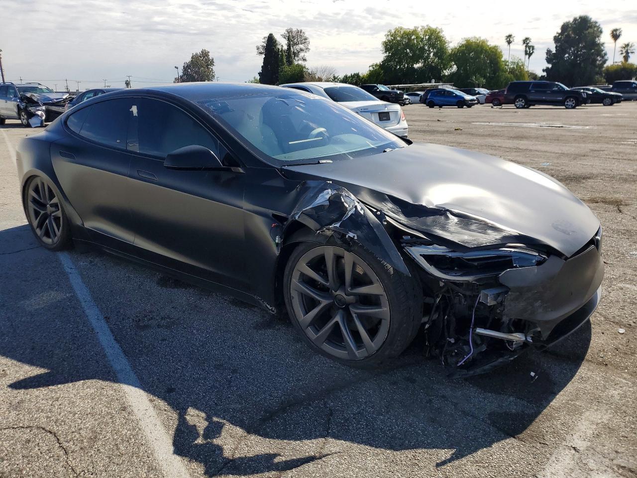 2022 Tesla Model S - Image 4