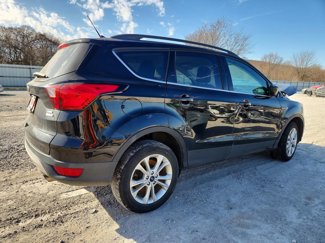 2019 Ford Escape Sel - Фото 3