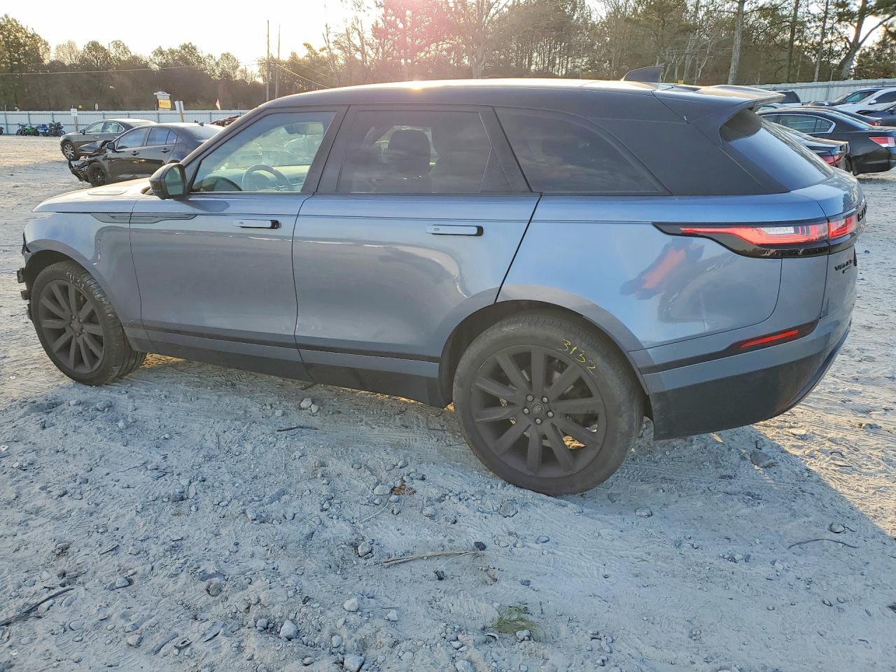 2020 Land Rover Range Rover Velar R-Dynamic S - Фото 2