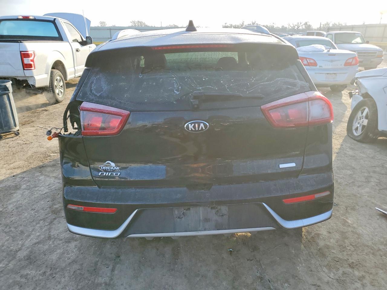 2017 Kia Niro Lx - Фото 6
