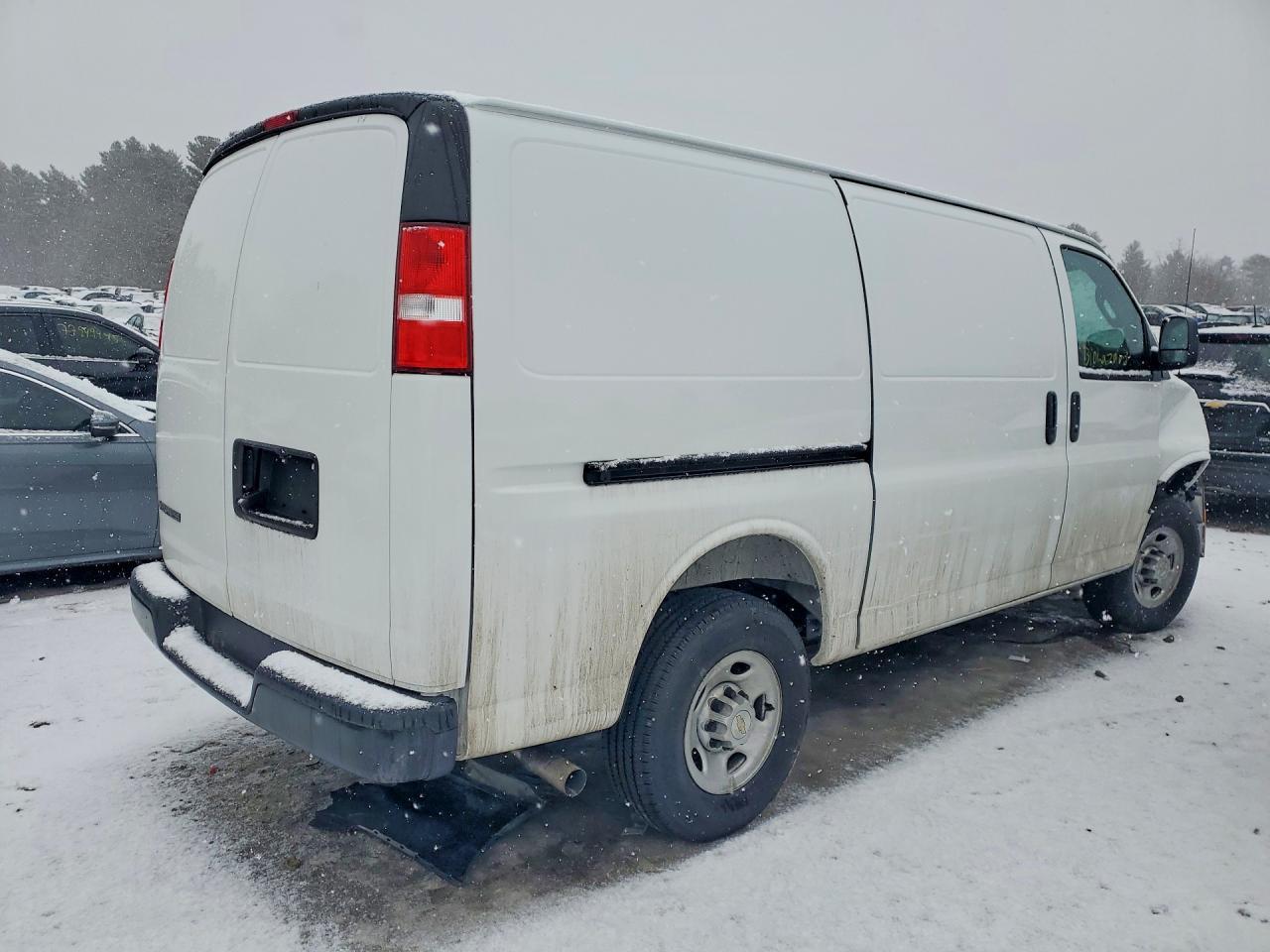 2025 Chevrolet Express G2500 - Image 3