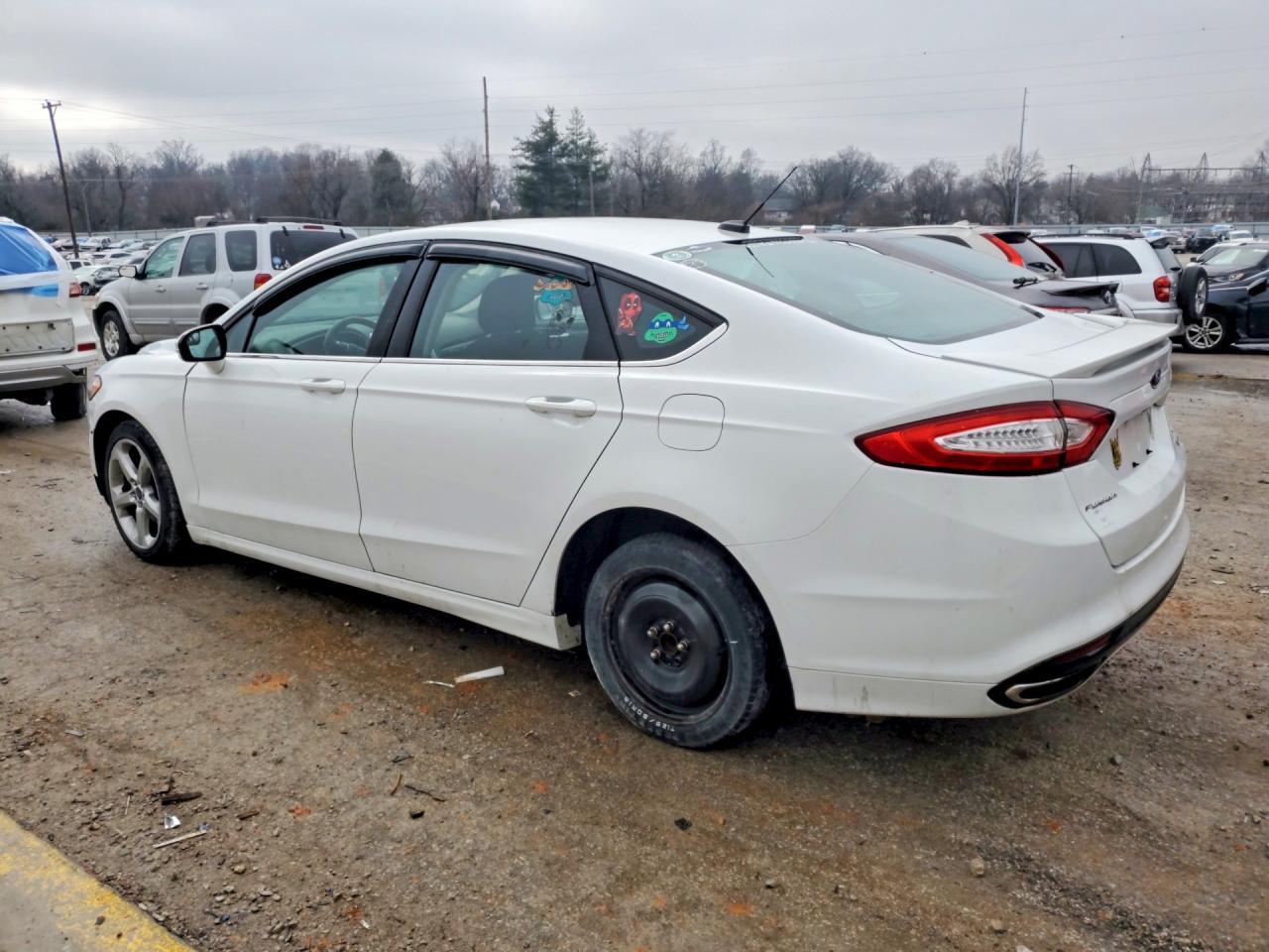 2015 Ford Fusion Se - Фото 2