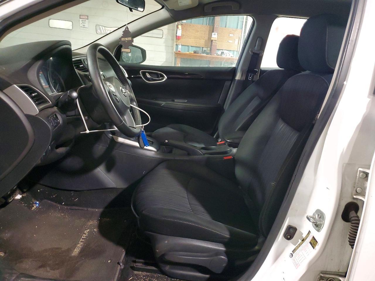 2019 Nissan Sentra S - Фото 7