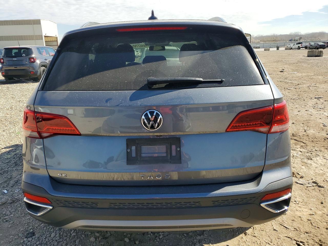 2022 Volkswagen Taos Se - Фото 6