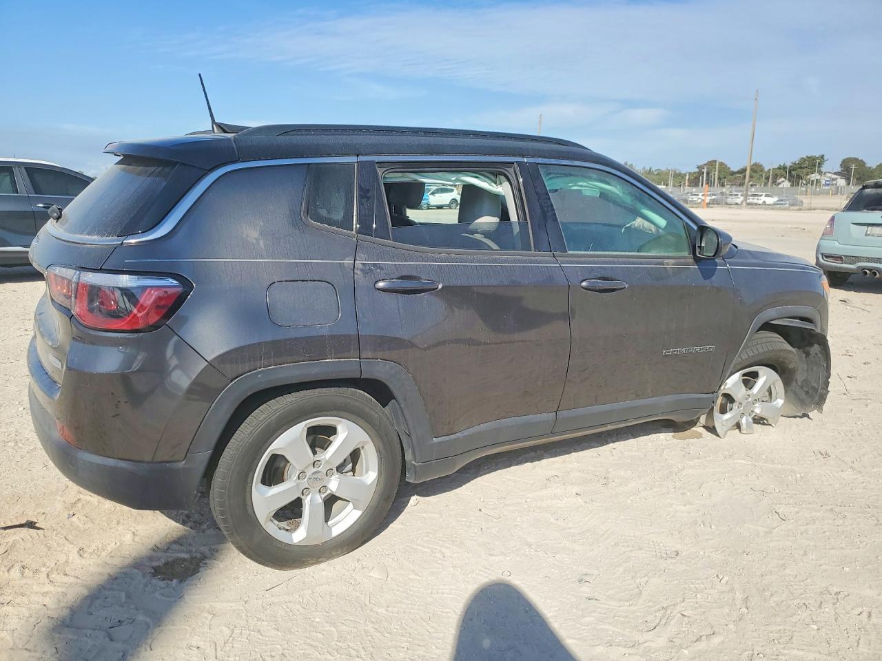 2018 Jeep Compass Latitude - Фото 3