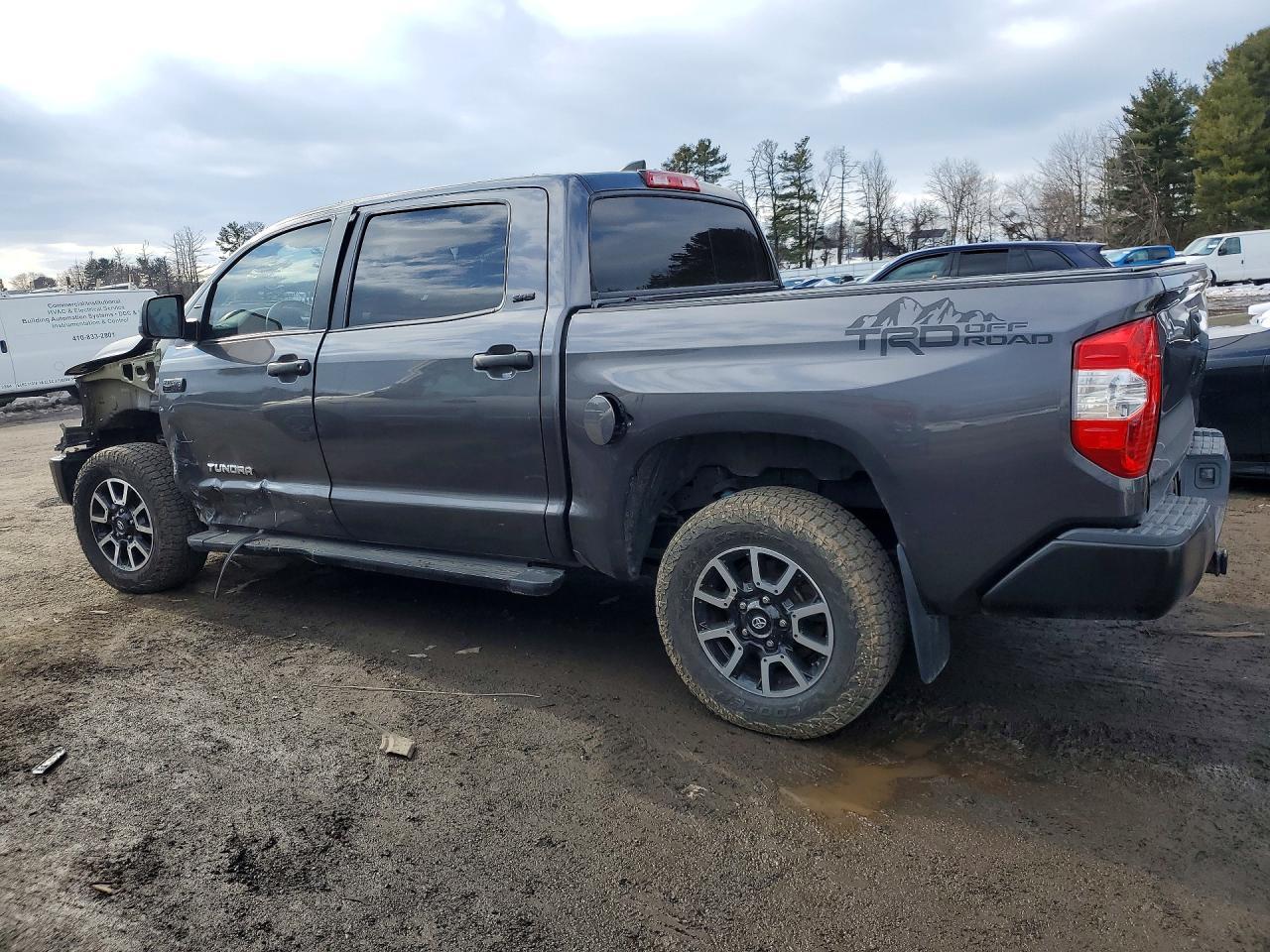 2020 Toyota Tundra Crewmax Sr5 - Фото 2