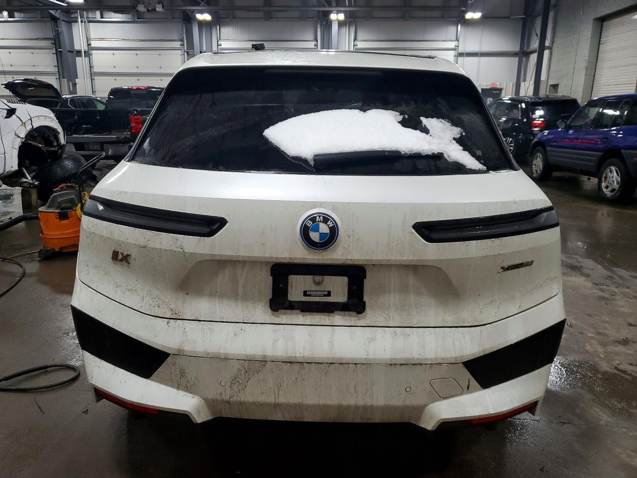 2024 BMW Ix xDrive50 - Фото 6