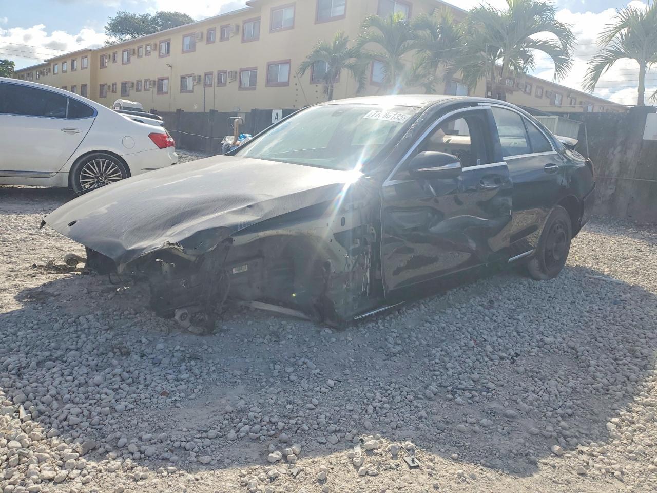 2015 Mercedes-Benz C 300