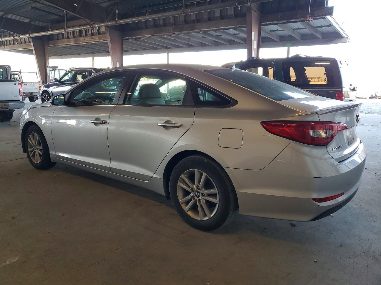 2015 Hyundai Sonata Se - Фото 2