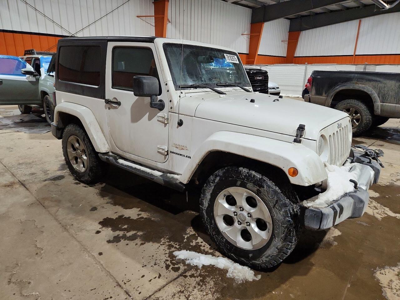 2015 Jeep Wrangler Sahara - Image 4