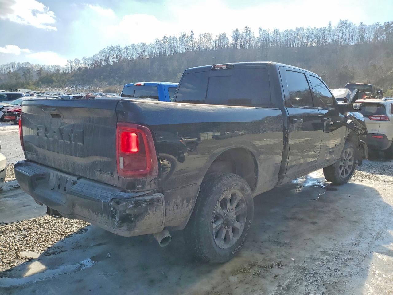 2025 Ram 2500 Big Horn - Фото 3