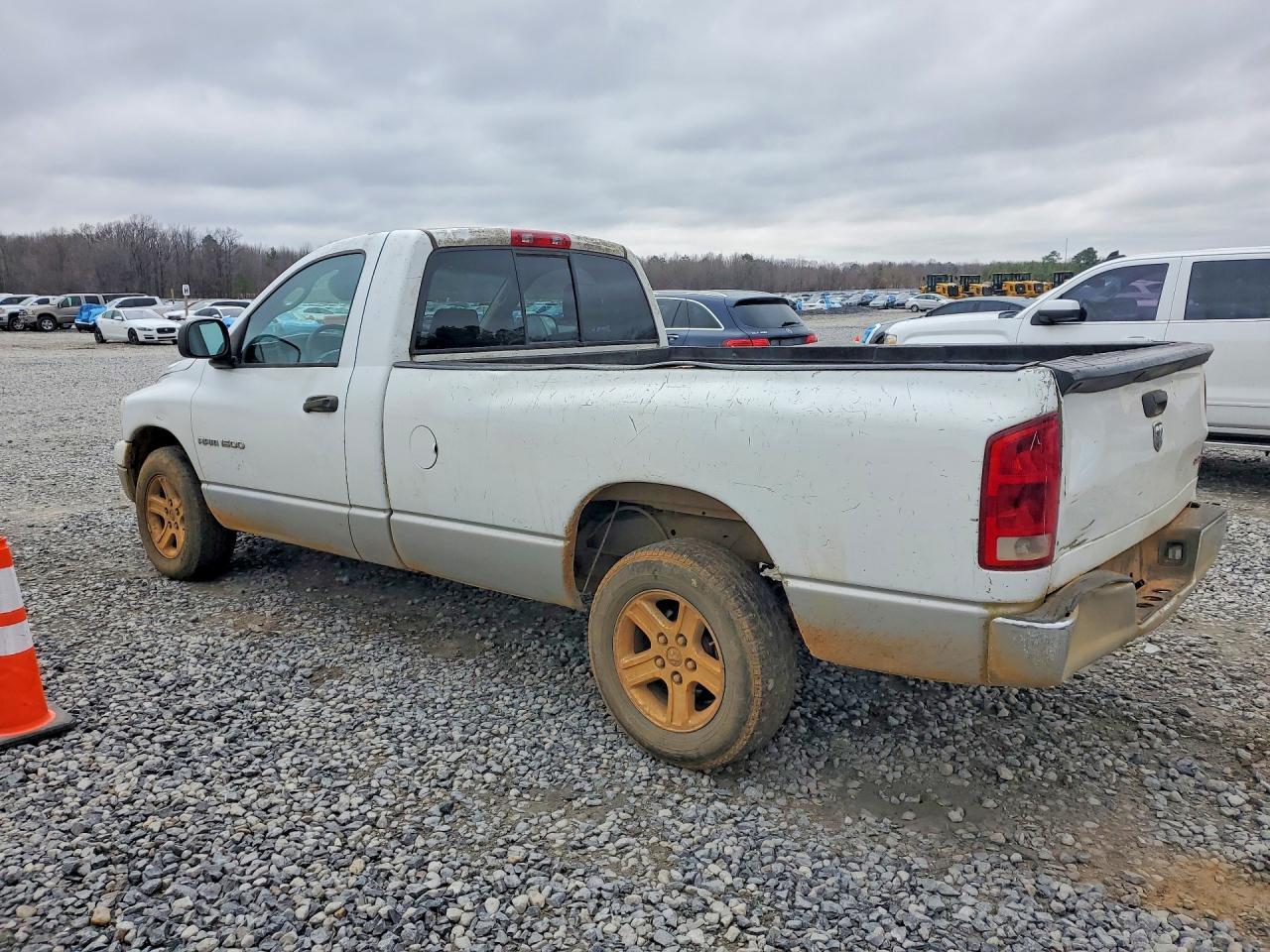 2006 Dodge Ram 1500 St - Фото 2