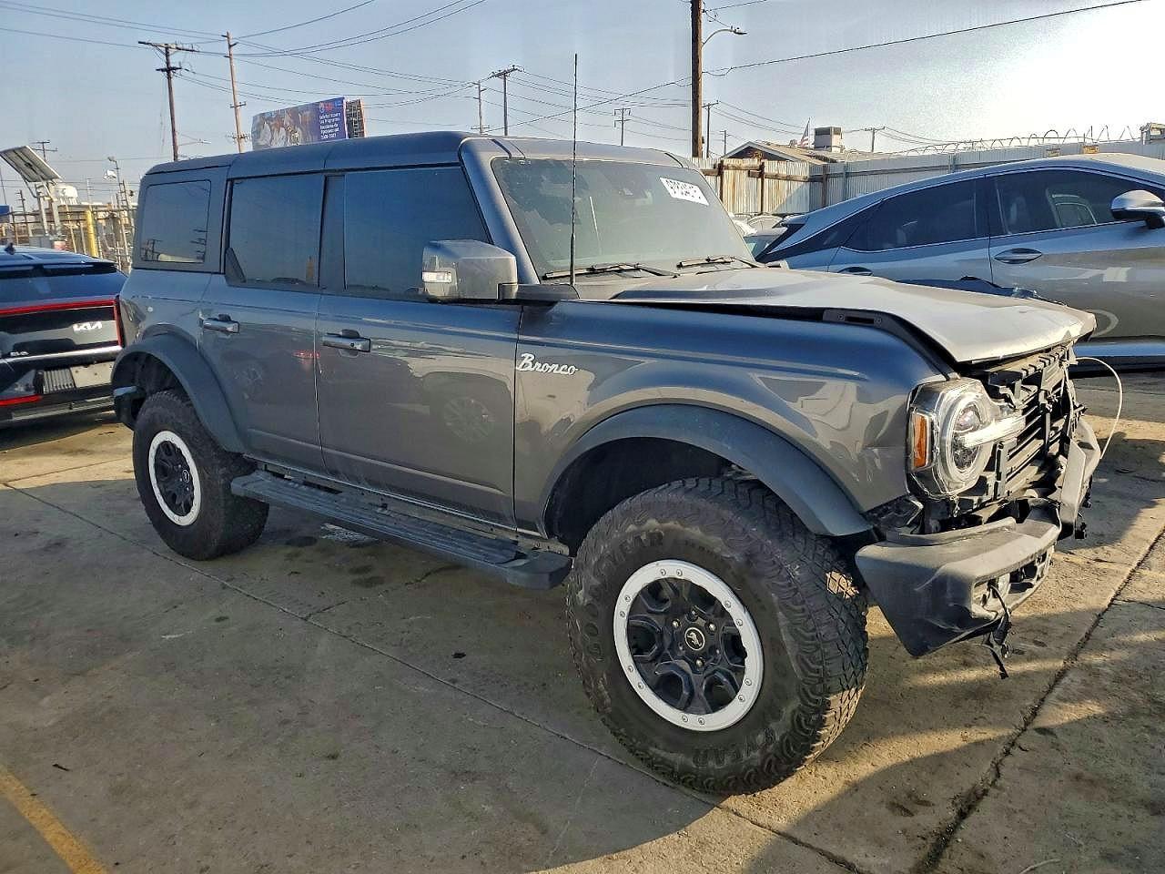 2022 Ford Bronco Base - Фото 4