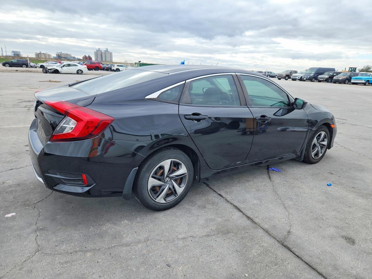 2019 Honda Civic Lx - Фото 3
