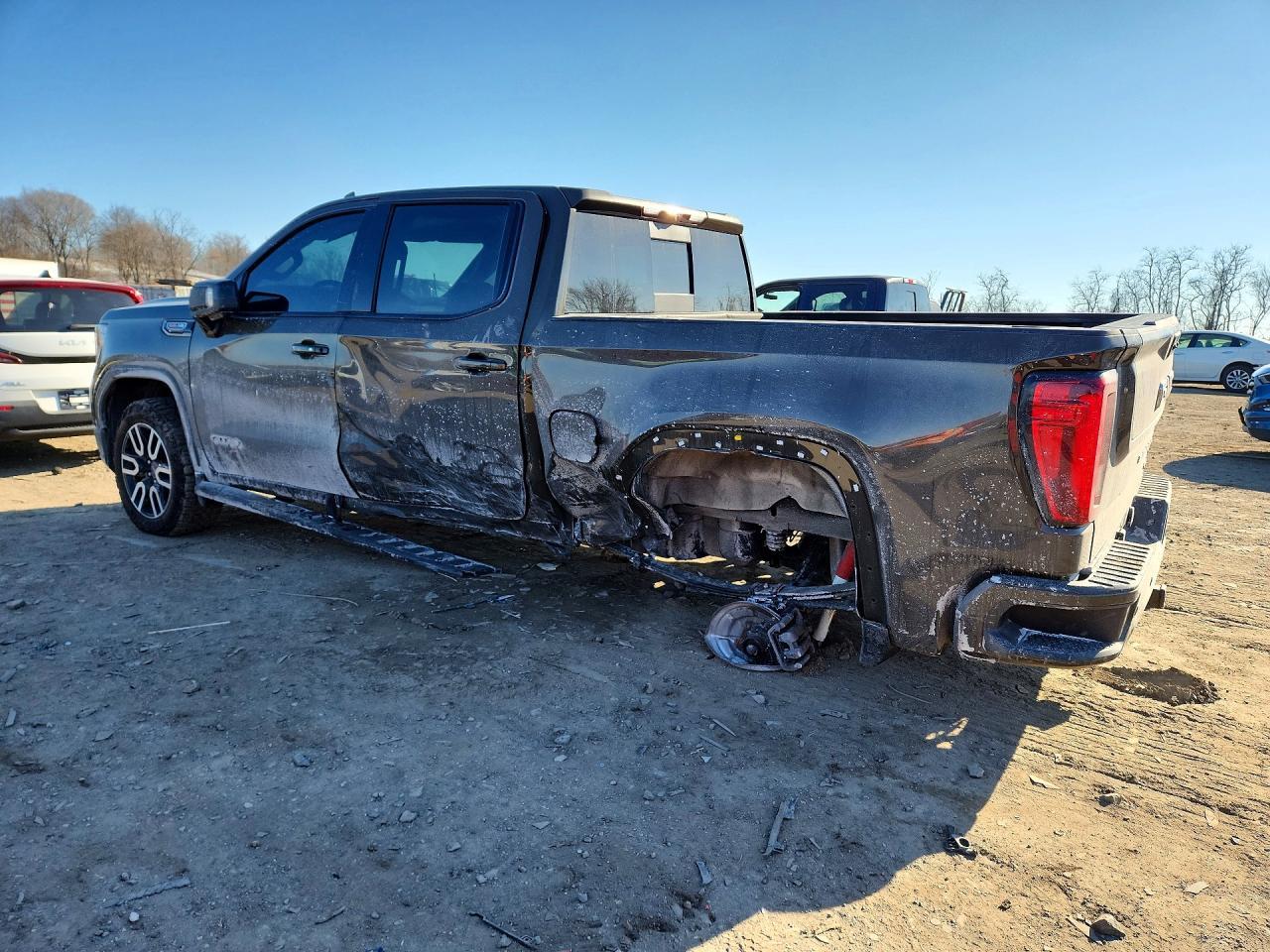 2024 GMC Sierra K1500 At4 - Фото 2