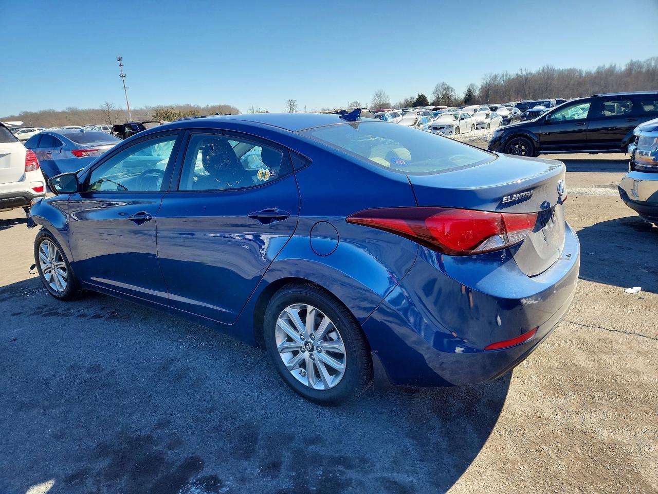 2015 Hyundai Elantra Se - Image 2