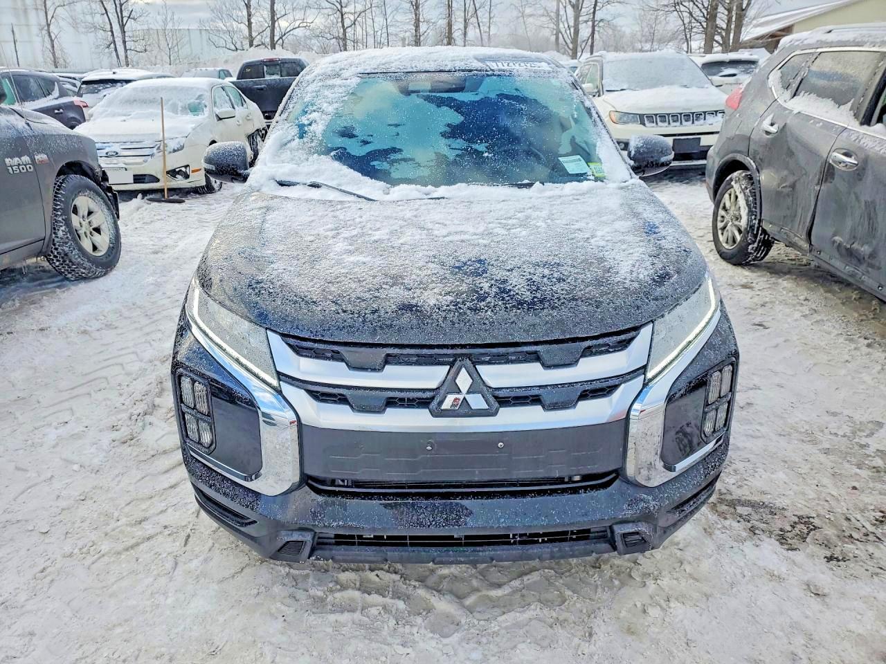 2022 Mitsubishi Outlander Sport Se - Фото 5