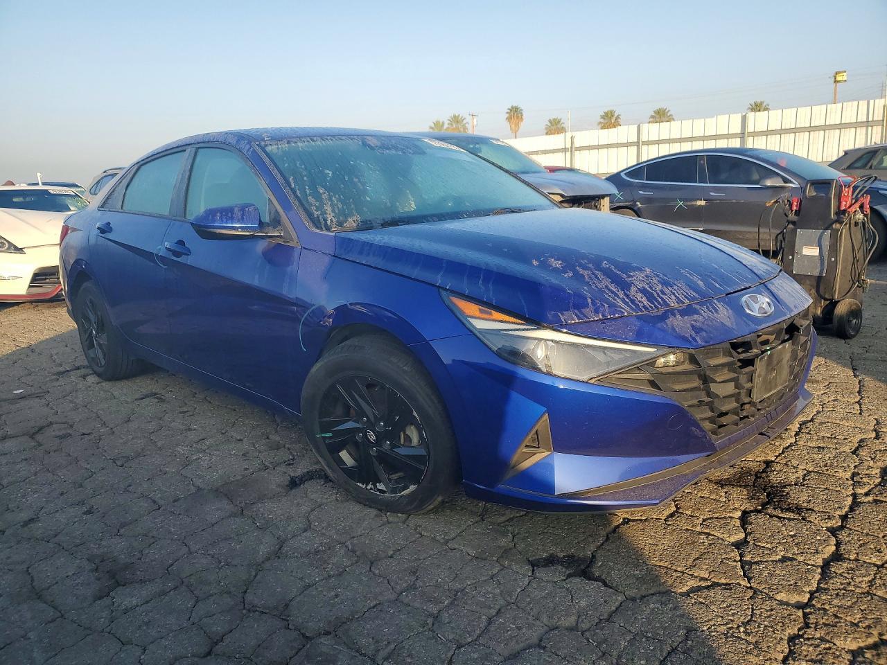 2023 Hyundai Elantra Blue - Image 4