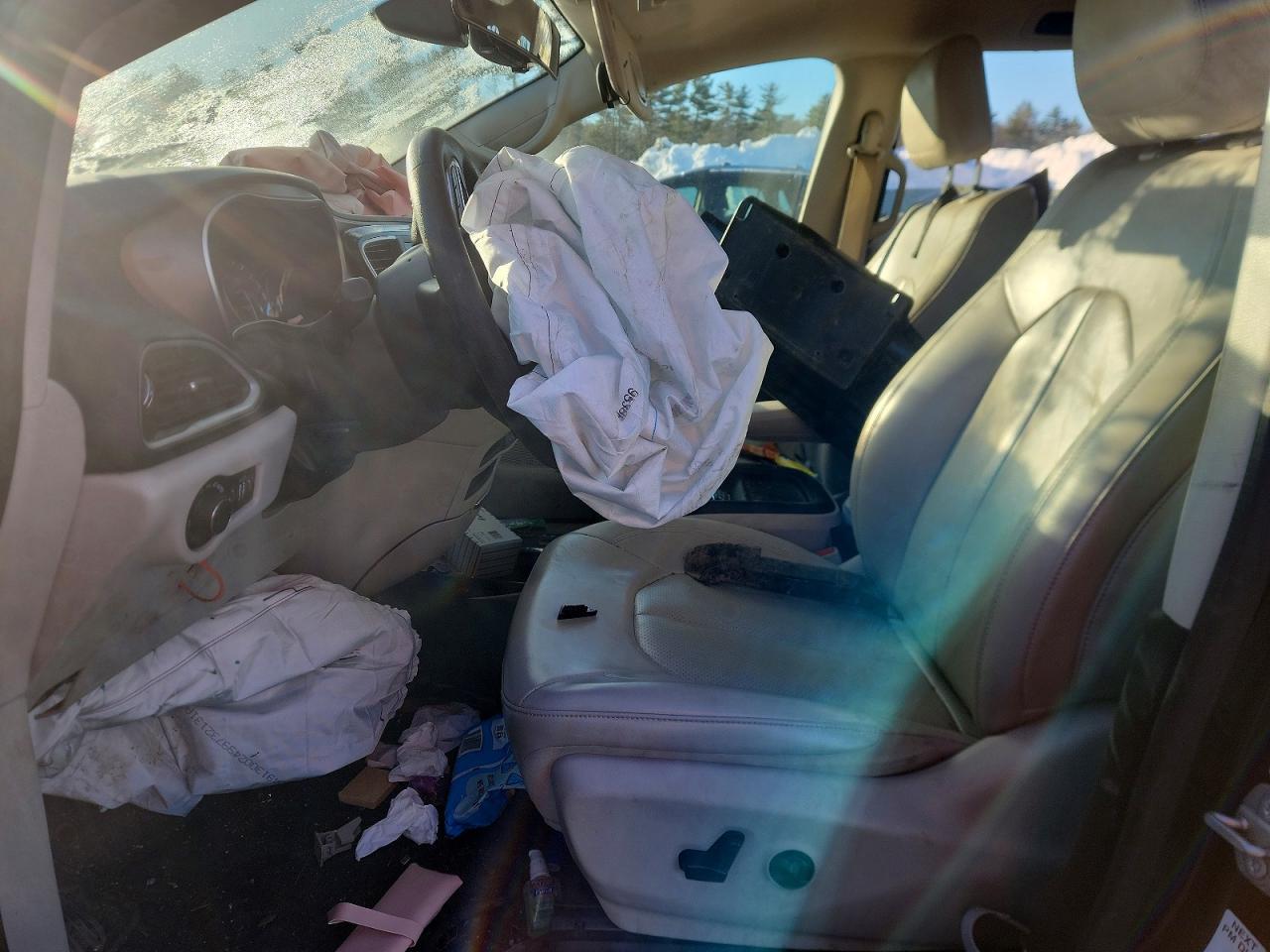 2021 Chrysler Voyager Lxi - Фото 7