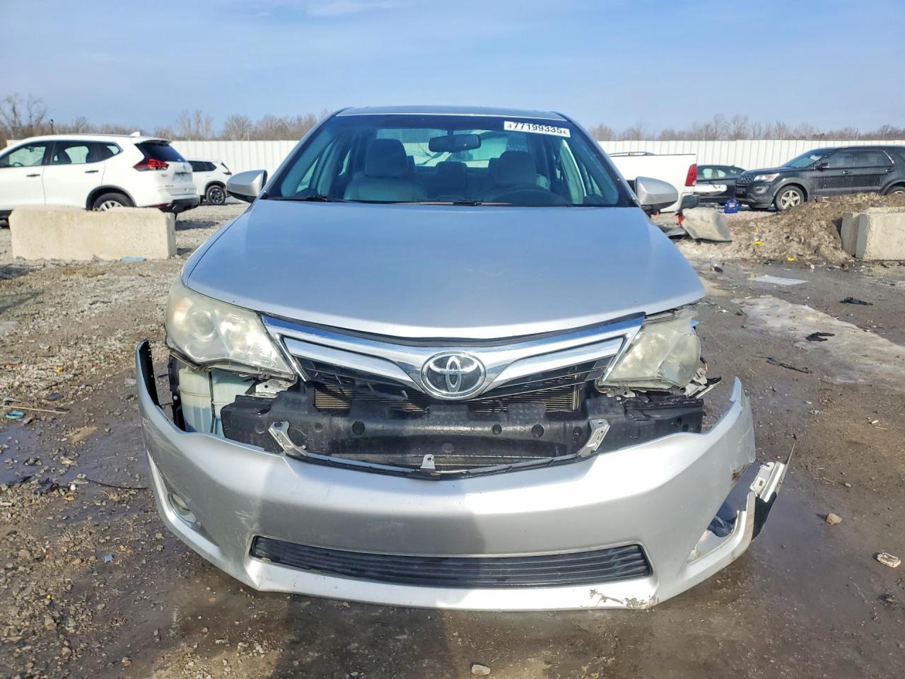 2014 Toyota Camry Xle - Image 5