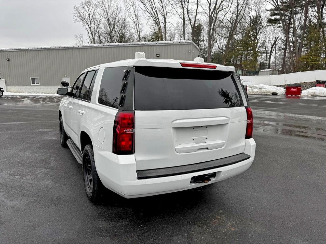 2018 Chevrolet Tahoe Police - Image 2