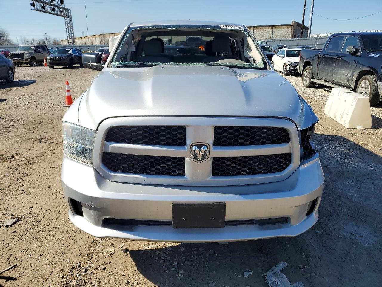 2017 Ram Trucks 1500 St - Фото 5