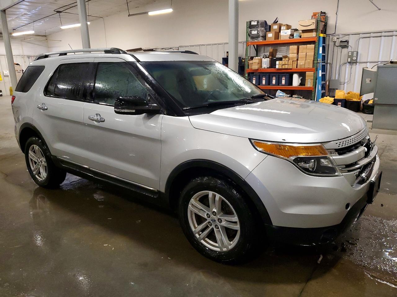 2014 Ford Explorer Xlt - Фото 4
