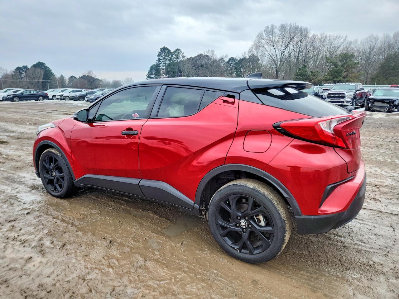 2022 Toyota C-Hr Nightshade - Фото 2