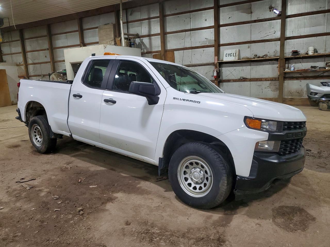 2022 Chevrolet Silverado C1500 - Фото 4