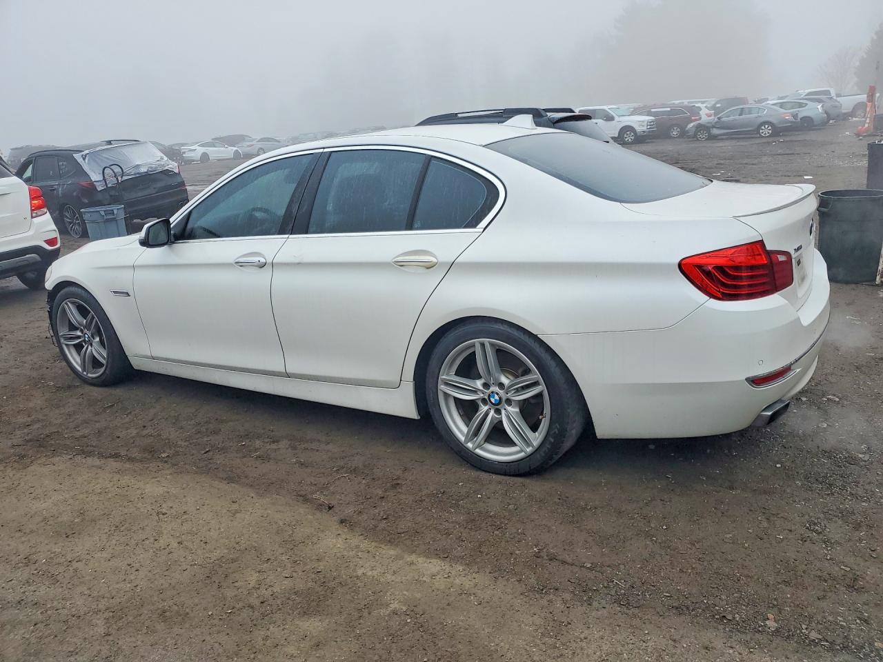 2014 BMW 550 Xi - Фото 2