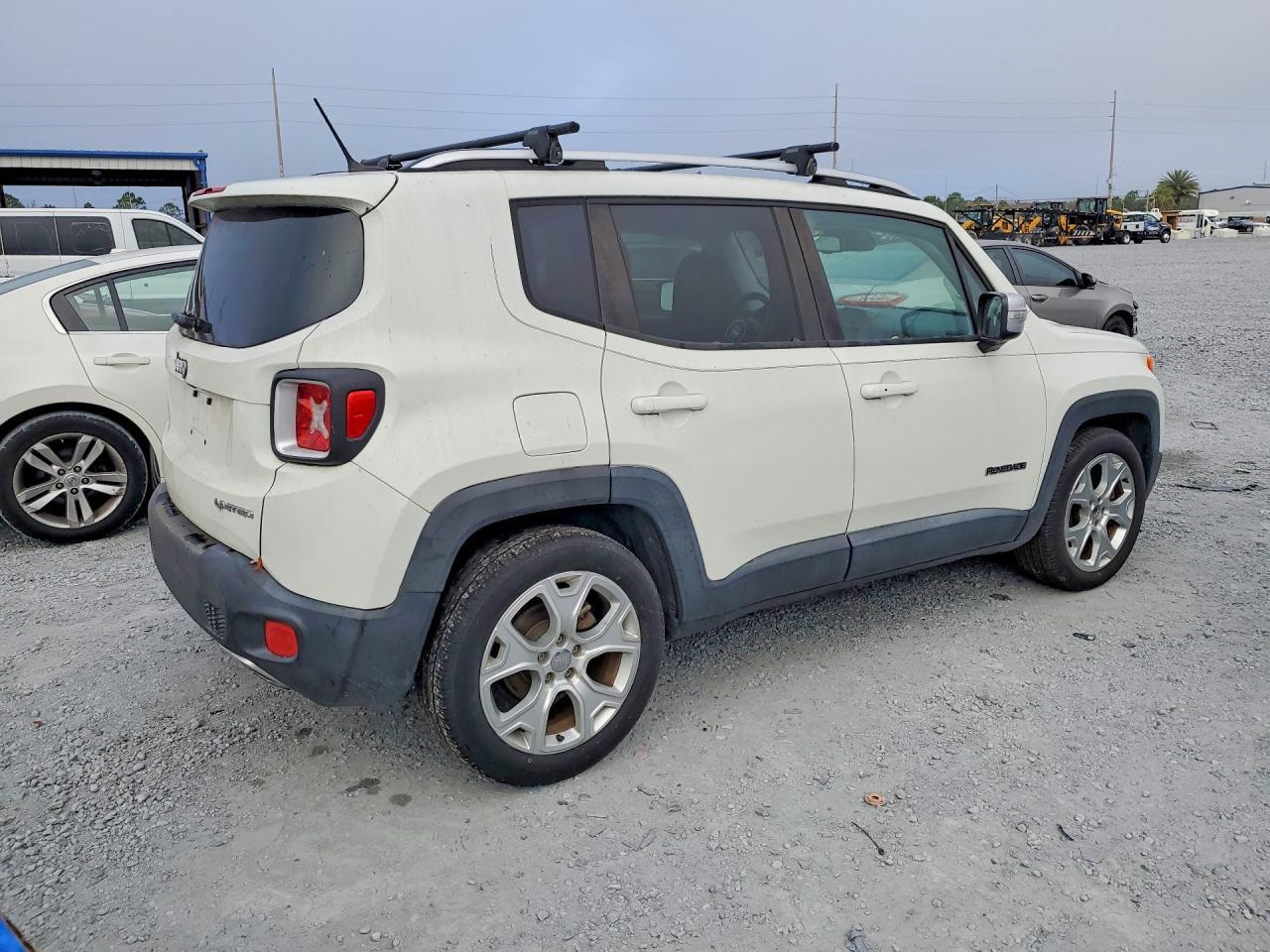 2015 Jeep Renegade Limited - Фото 3