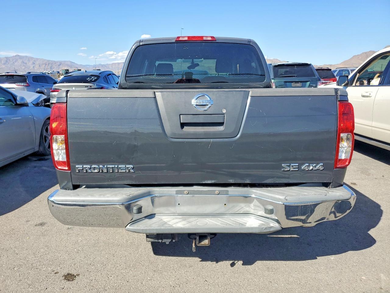 2010 Nissan Frontier Crew Cab Se - Фото 6