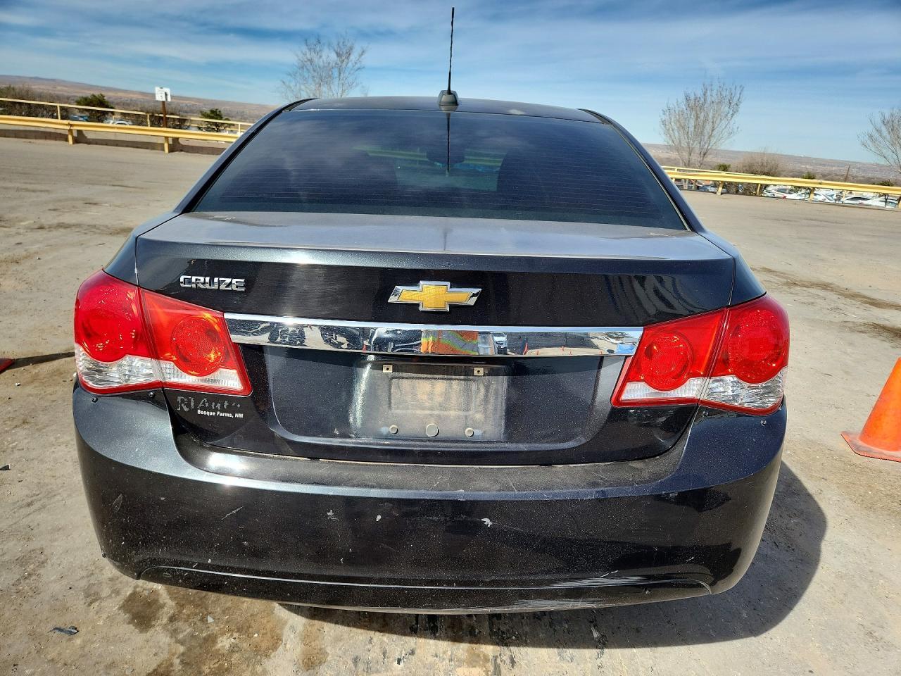 2015 Chevrolet Cruze Ls - Image 6