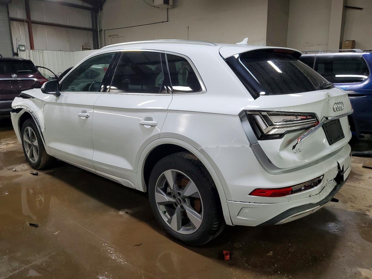 2025 Audi Q5 Premium Plus 40 - Фото 2