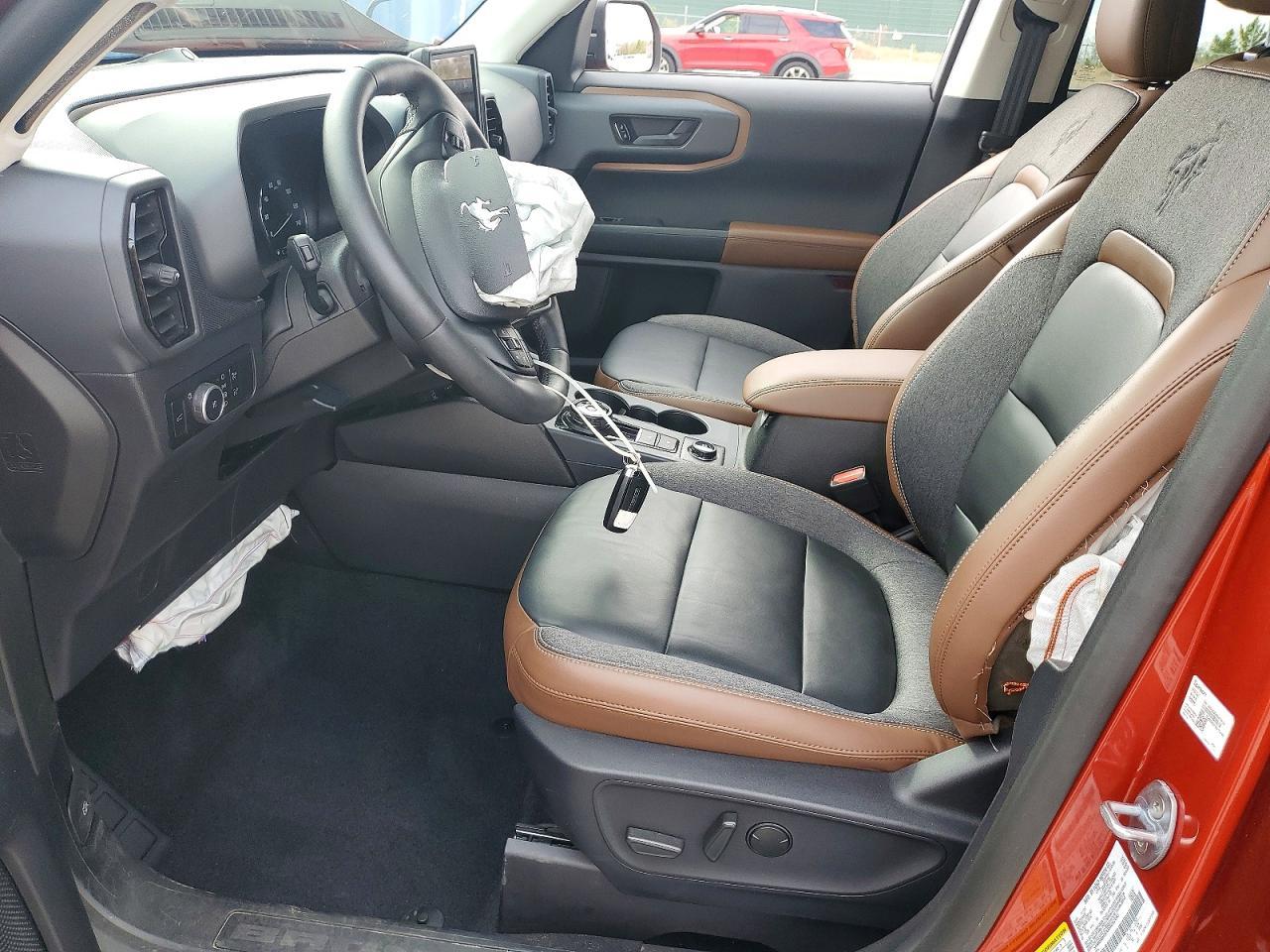 2024 Ford Bronco Sport Outer Banks - Фото 7