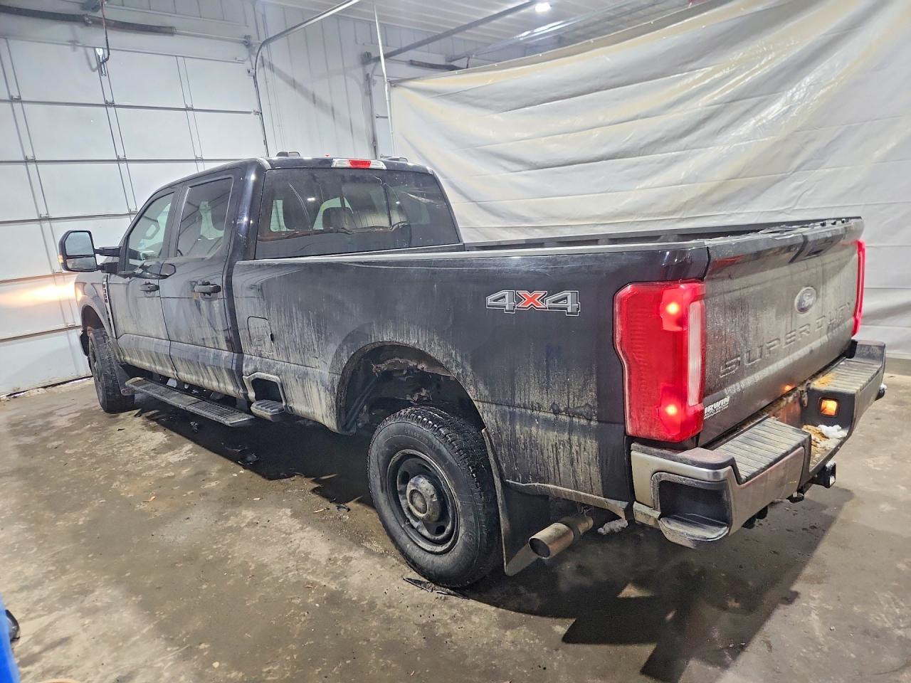 2024 Ford F350 Super Duty - Фото 2