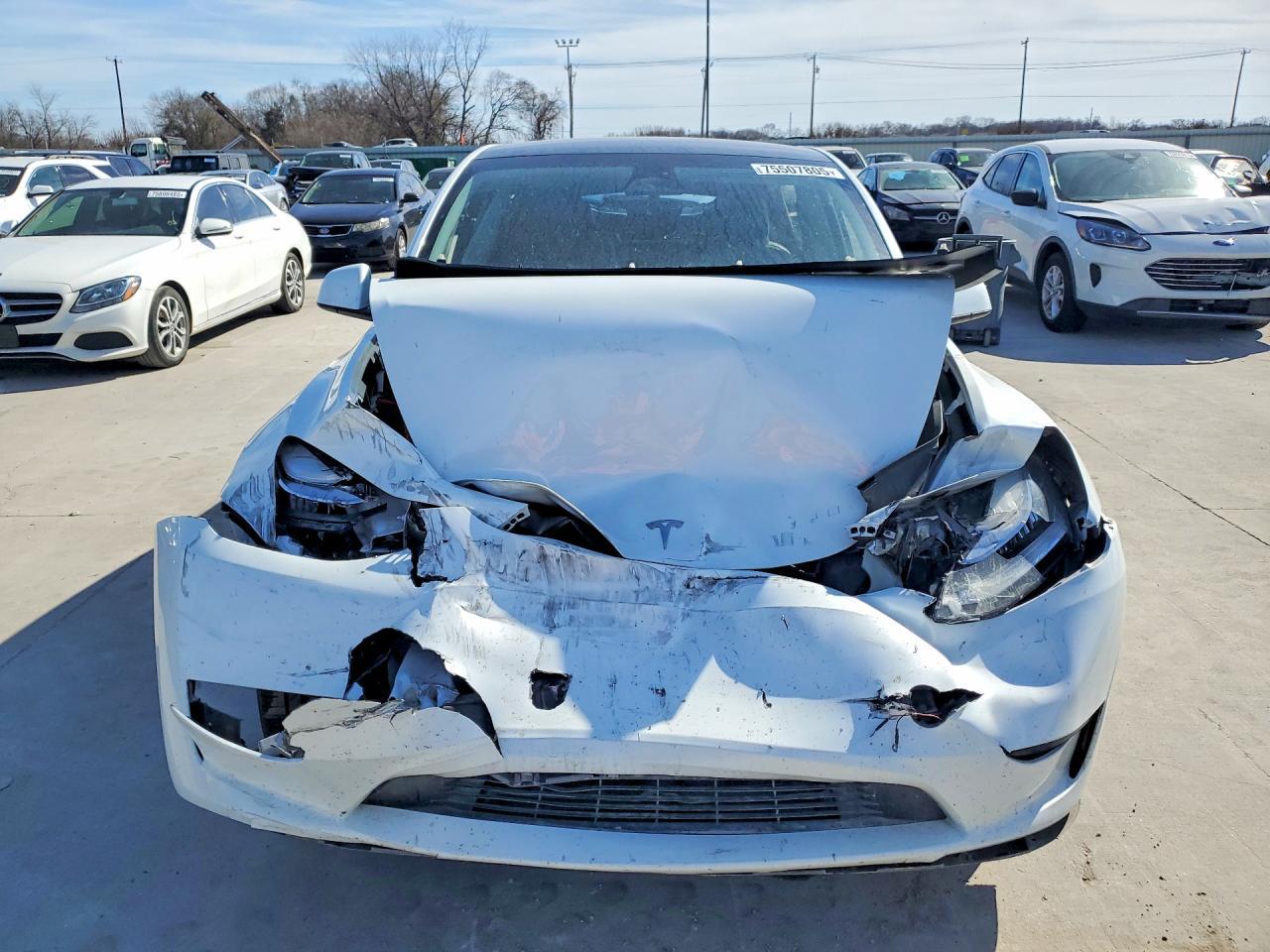 2023 Tesla Model Y - Фото 5