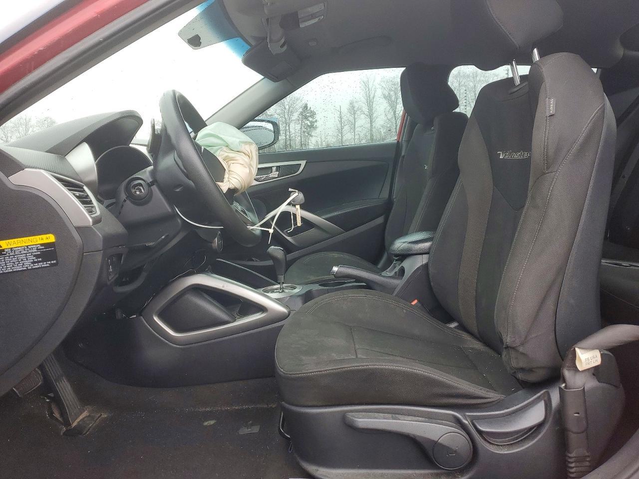 2016 Hyundai Veloster - Фото 7