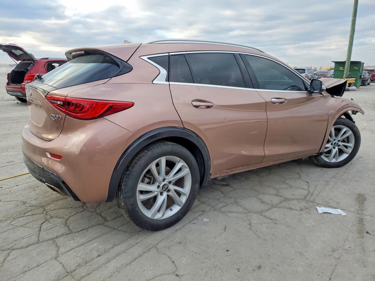 2019 Infiniti Qx30 Luxe - Фото 3