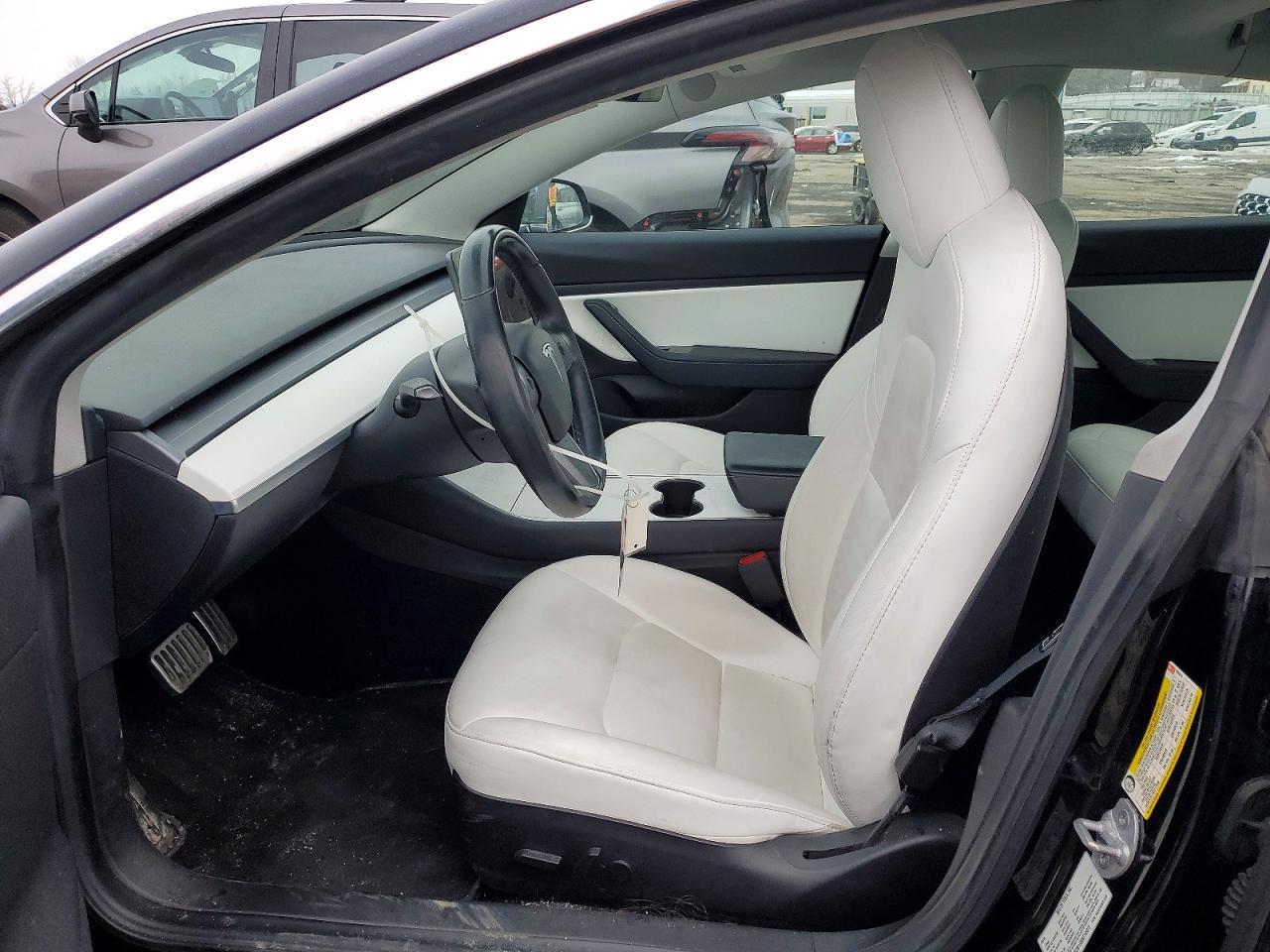 2019 Tesla Model 3 - Image 7