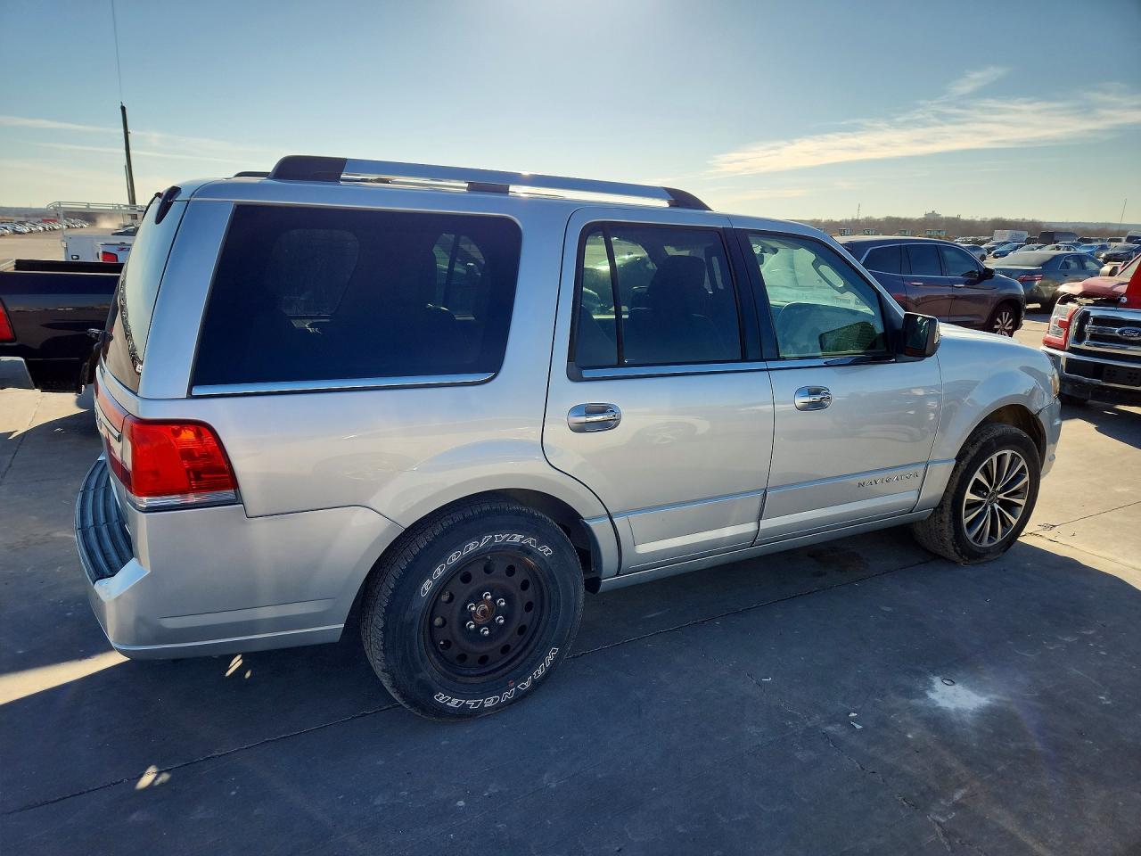 2015 Lincoln Townhouse Navigator - Фото 3